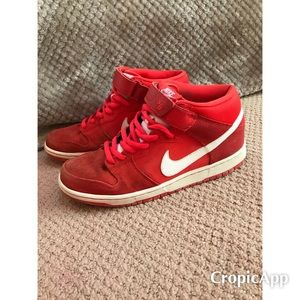 Nike SB Dunk Mid Pro Red Shoes